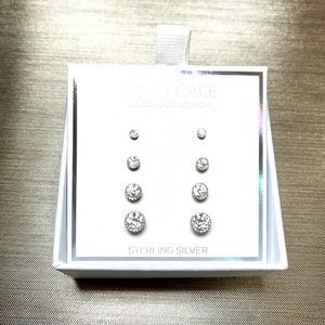 BRAND NEW 4 pairs of Gold Cake silver toned stud earrings ✨✨✨ Box included ❤️